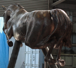 Life-size horse statue, Hickstead in bronze